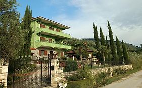 Villa Solitude